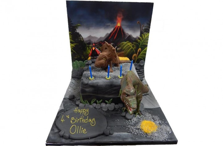 Dinosaur Cake with Backdrop