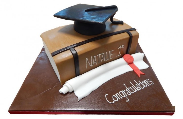 Graduation Book & Hat Cake