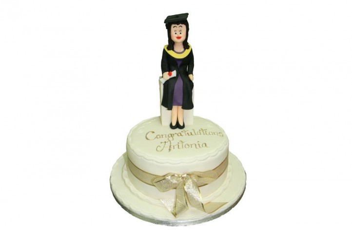 Graduation Figure Cake