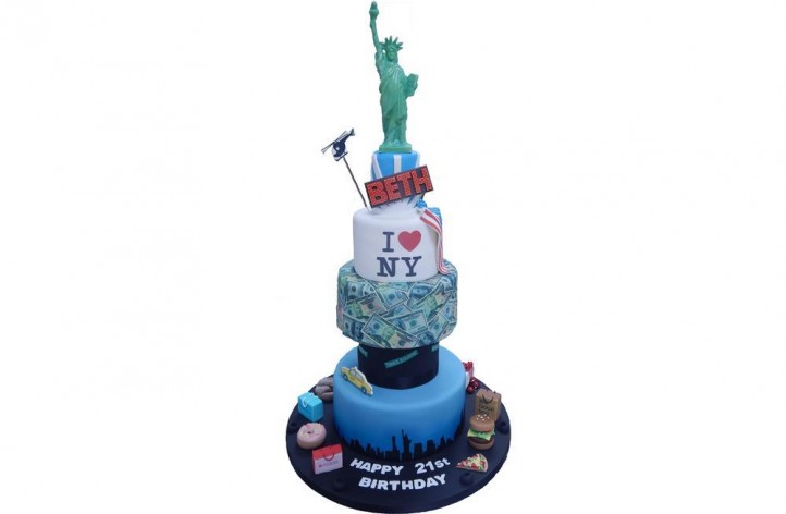 Tiered New York Cake with Statue of Liberty